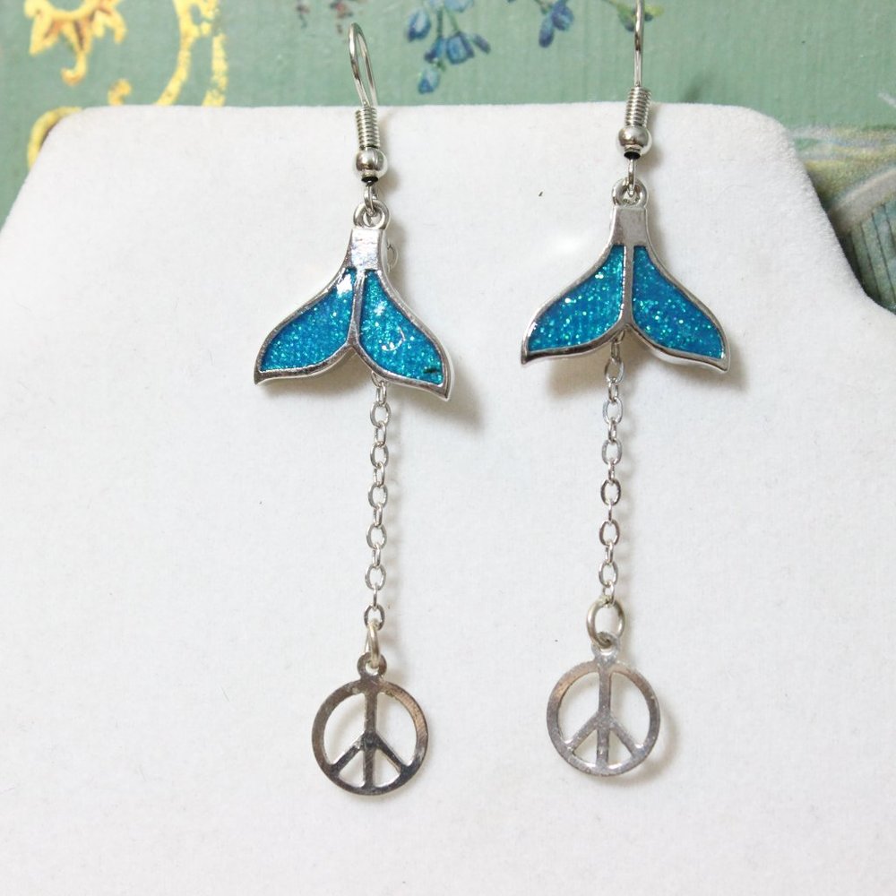 🦄💗Sterling Silver Blue Sparkly Mermaid Tail Peace Hippie Dangle Earrings